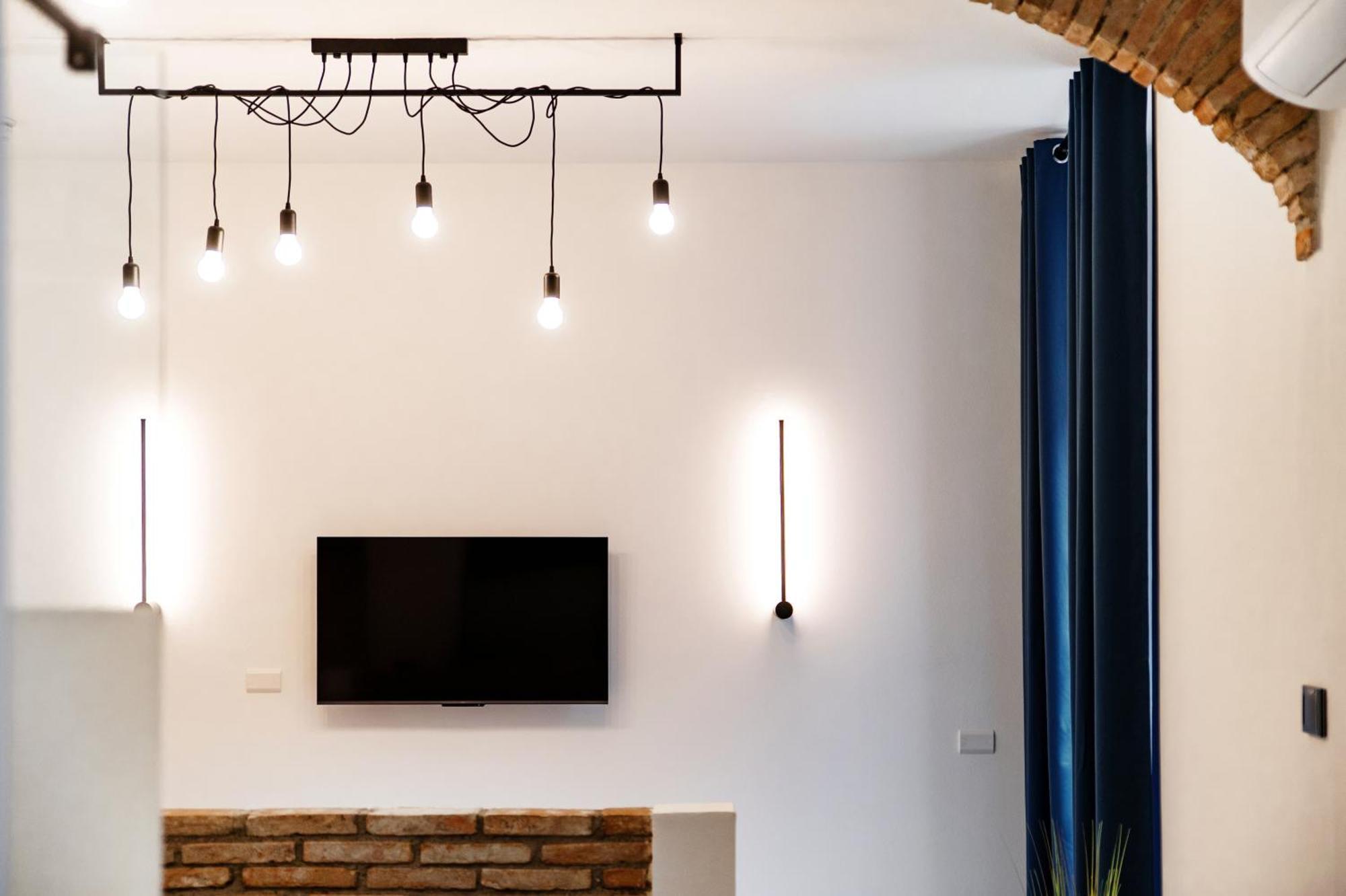 Linaio - The House Of Travelers Guest house Como