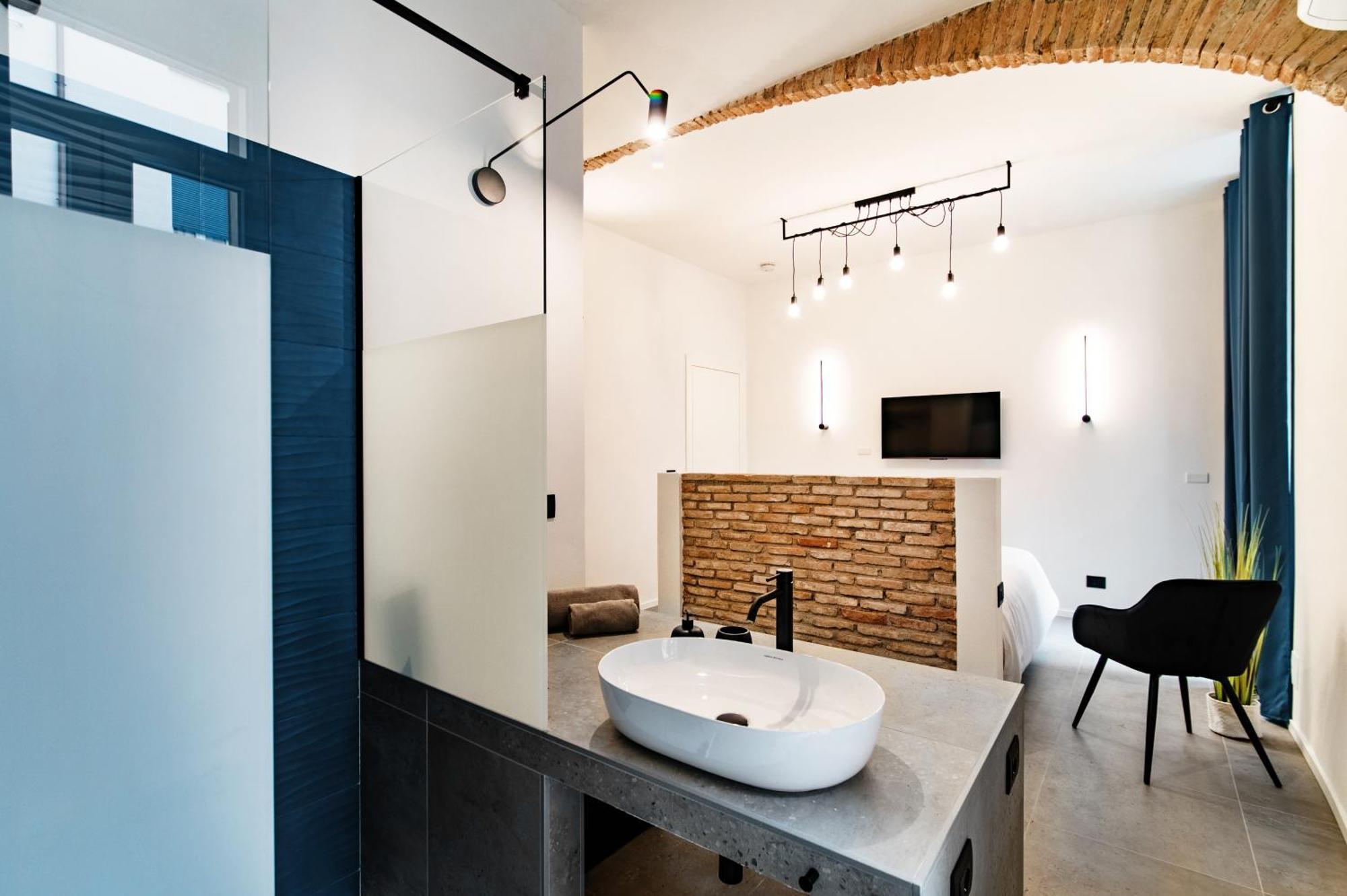 Guest house Linaio - The House Of Travelers