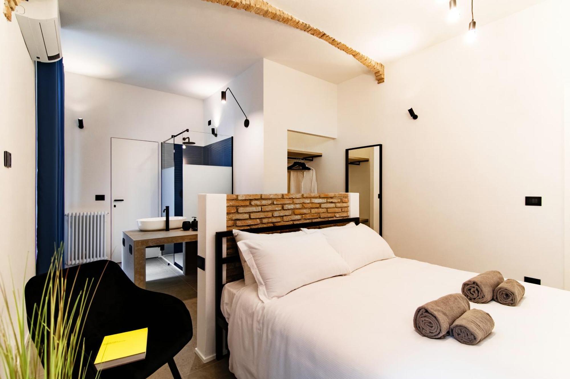 Guest house Linaio - The House Of Travelers